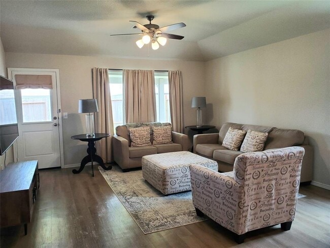 Building Photo - 21818 Colonial Medow Creek Trl