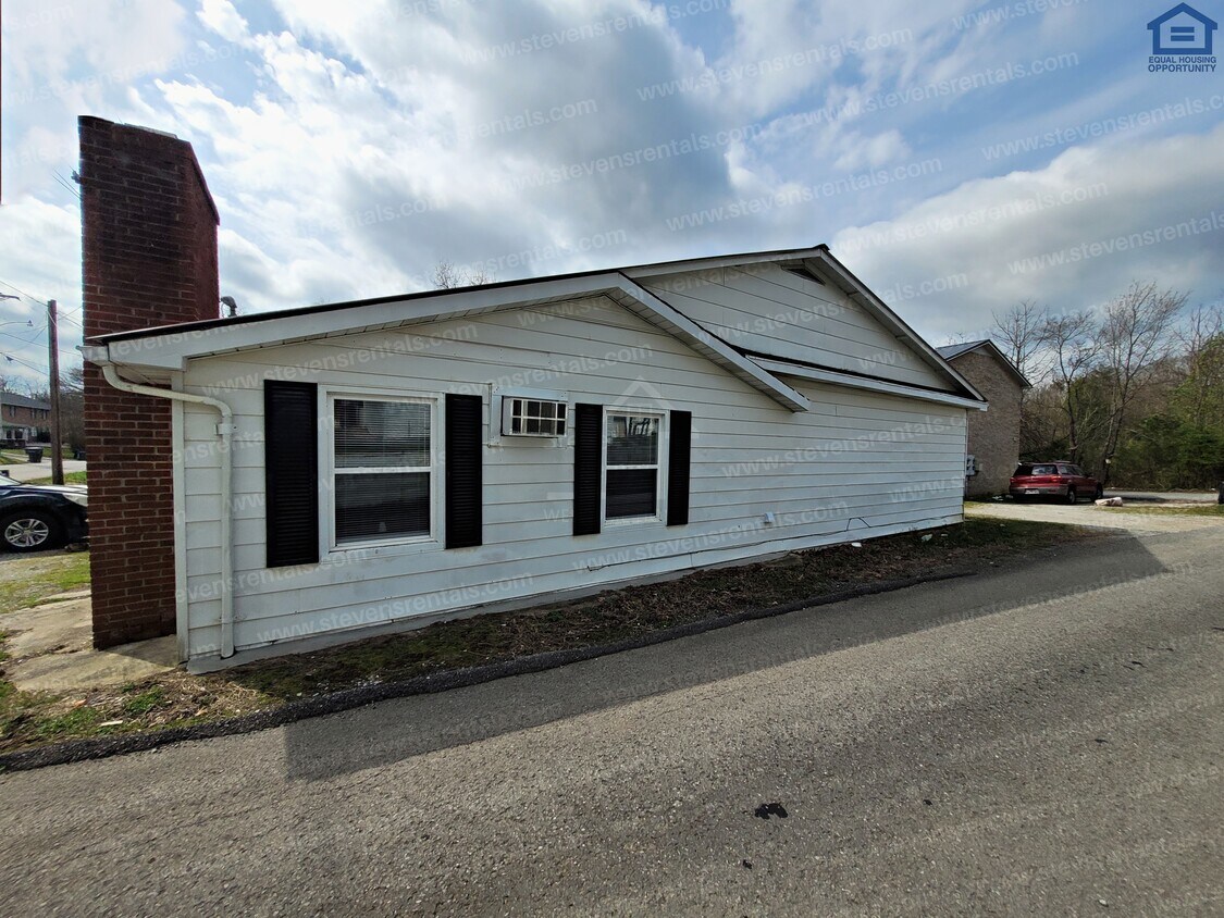 Primary Photo - 1282 Carolina Ave