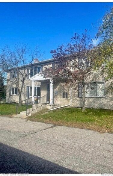 Foto del edificio - 510 Montrose Ave