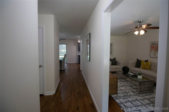 Building Photo - 5678 S Yorktown Pl