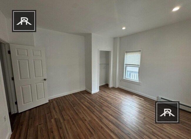Foto del edificio - 4 bedroom in Allston MA 02134