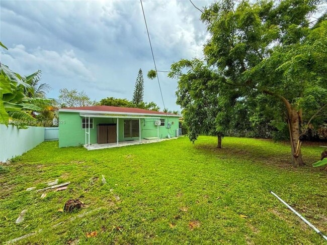 3 bedroom in North Miami FL 33162 - 3 bedroom in North Miami FL 33162 House