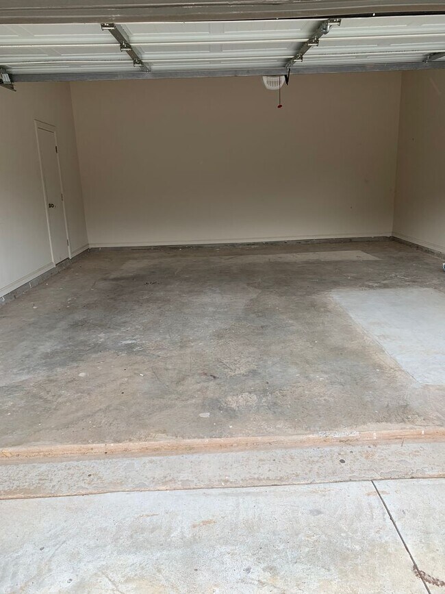 Foto del edificio - 3 bed, 2.5 bath home in the Enclave