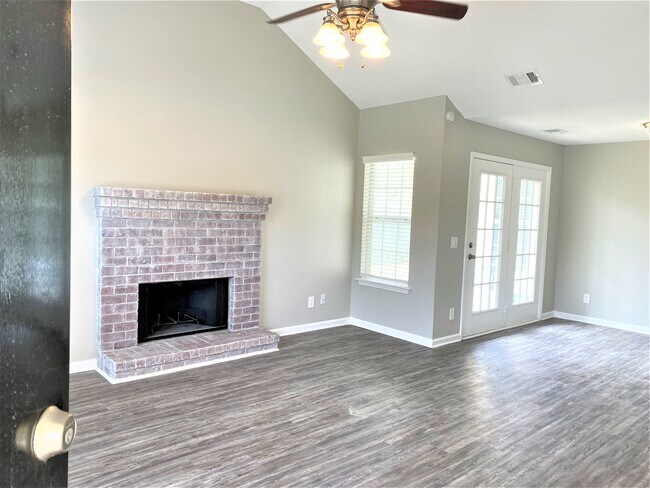 Foto del edificio - 144 Berwick Lakes Blvd