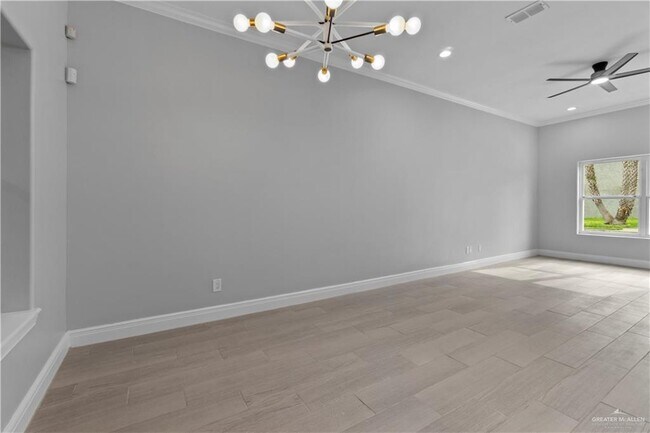 Building Photo - 6621 N 5th St