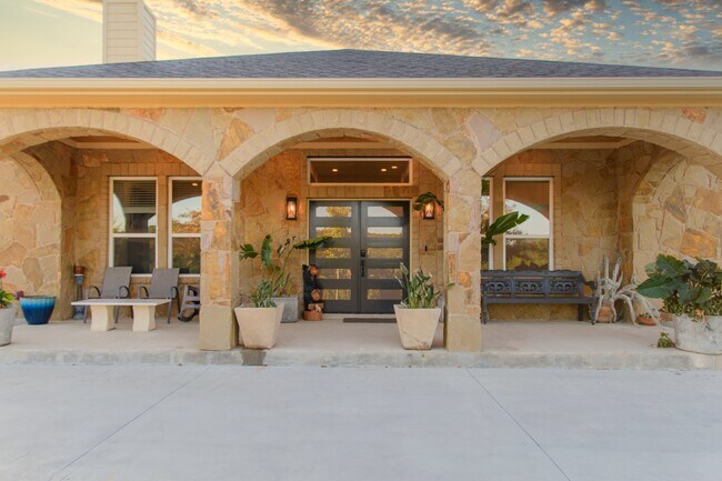 Foto del edificio - 21404 Lonesome Ct