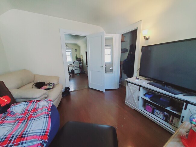 Foto del edificio - 219 Courtland Ave