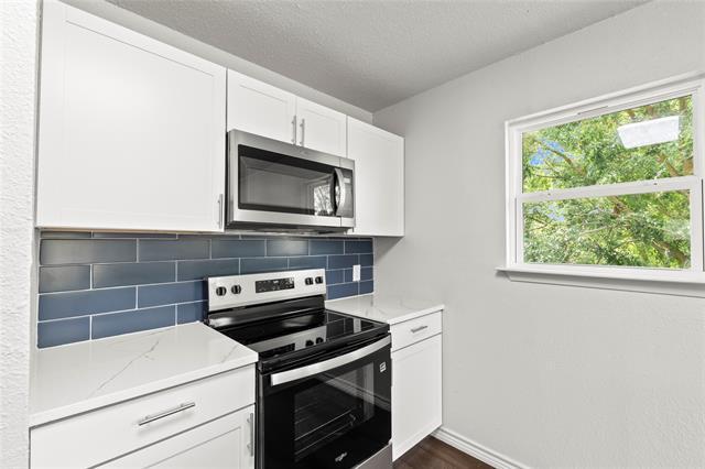 Building Photo - 242 Autumn Wood Trail