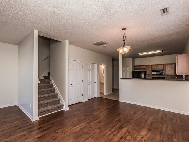 Building Photo - 2337 Brianna Dr