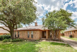 Building Photo - 17234 Marianne Cir
