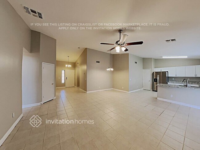 Building Photo - 11235 E Escondido Ave