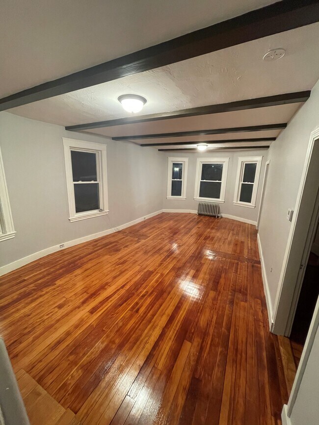 24 Middlebury St, Lawrence, MA 01841 Townhome Rentals in Lawrence MA