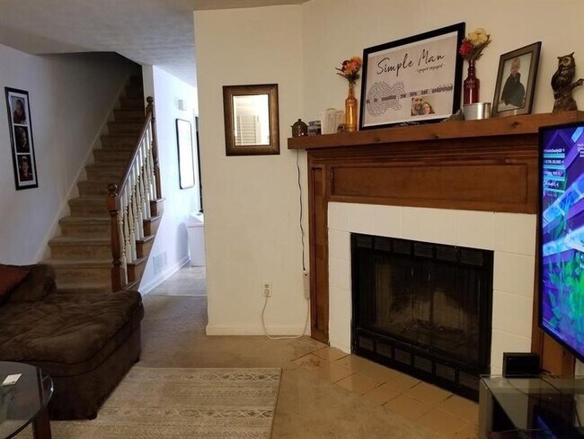 Foto del edificio - 4175 Pine Valley Rd