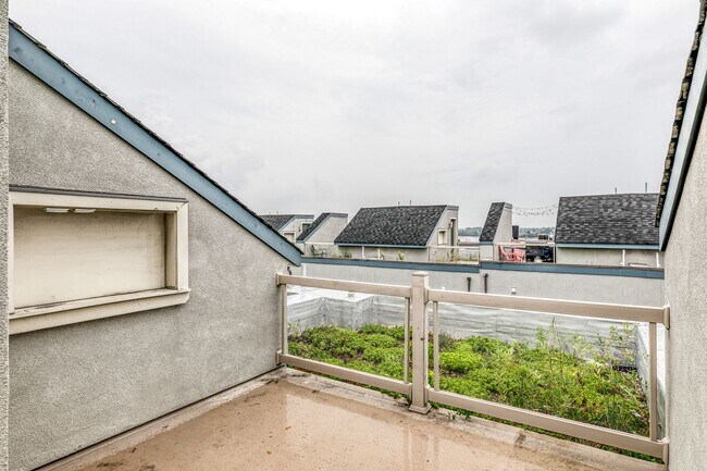 Foto del edificio - Northern Liberties Townhome with Parking