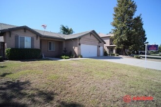 Building Photo - 11311 Mezzadro Ave