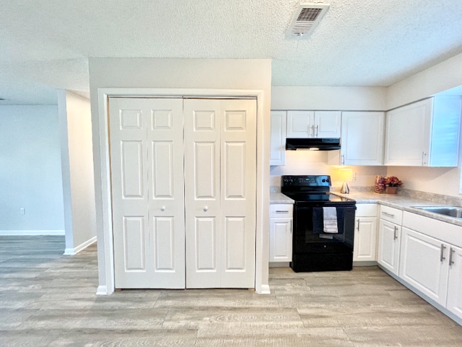 Photo - 5107 S Clarice Ct Apartment