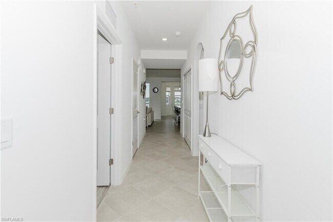 Foto del edificio - 5555 Double Eagle Cir