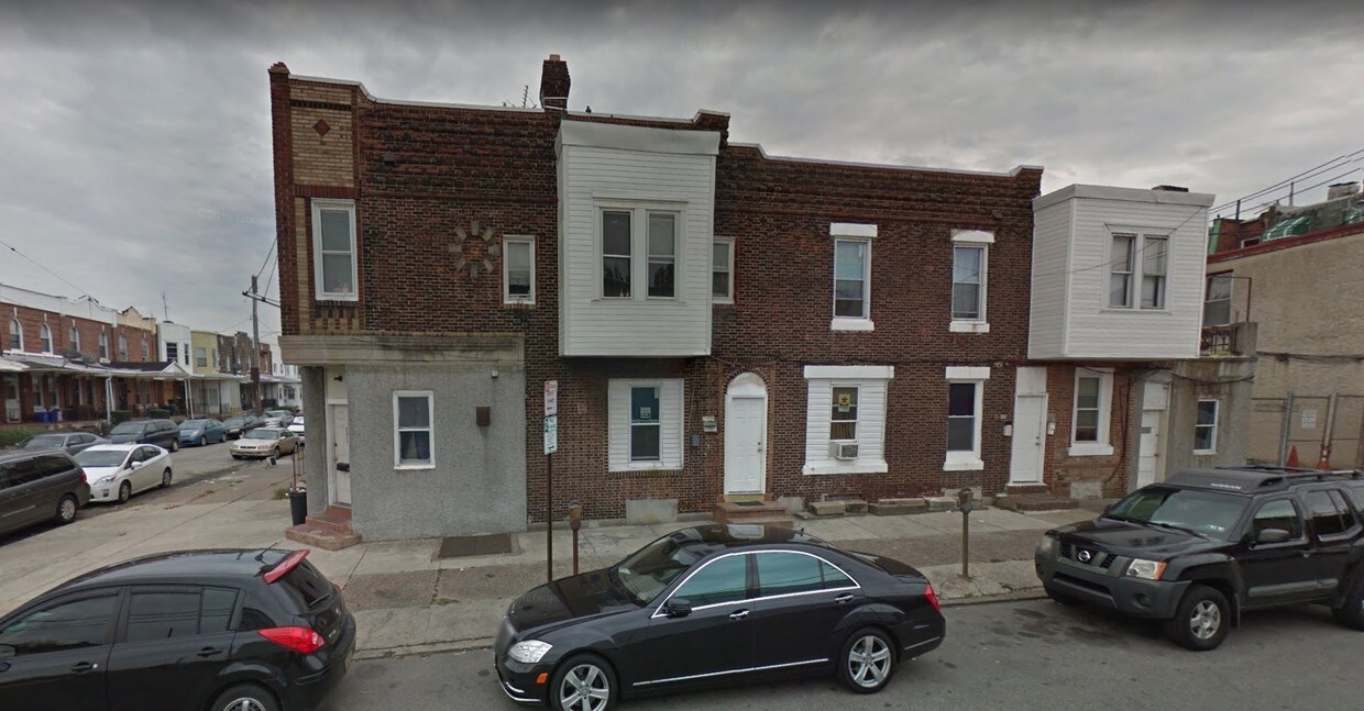 Foto principal - 6401 Saybrook Ave