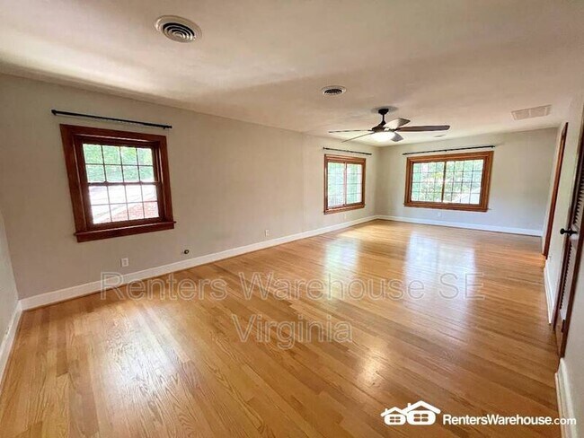 Building Photo - 2925 Duke of York Ct