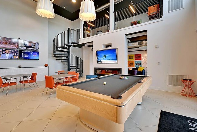 Casa club 930 NoMo - 930 NoMo