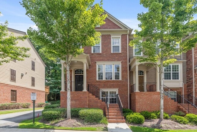 Building Photo - 2253 Limehurst Dr NE