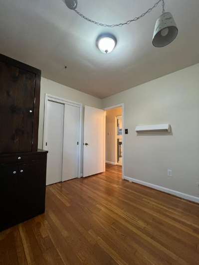 Building Photo - "Spacious 5-Bedroom Retreat with Cozy Fireplace in Fort Washington!"