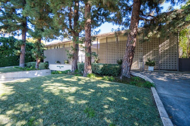 Building Photo - 720 S Orange Grove Blvd