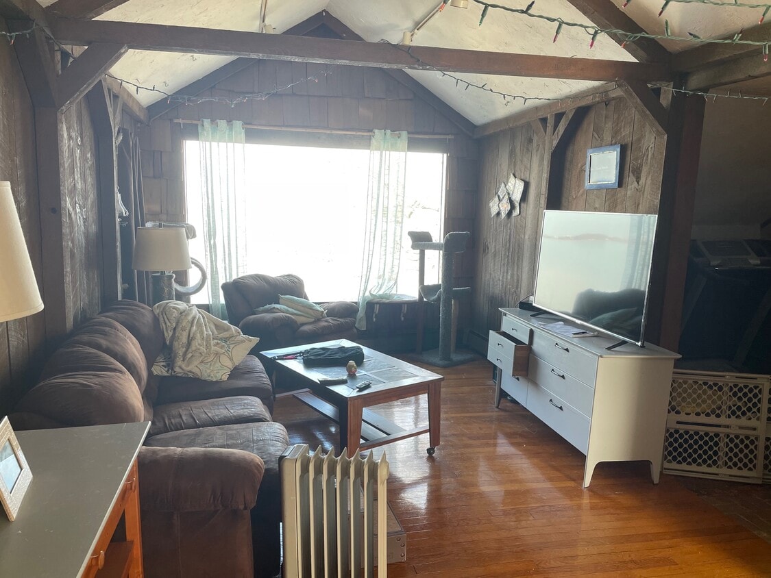 8 Winthrop St Unit 1, Quincy, MA 02169 Apartments in Quincy, MA