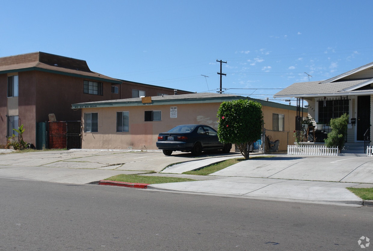 Building Photo - 4034 Chamoune Ave