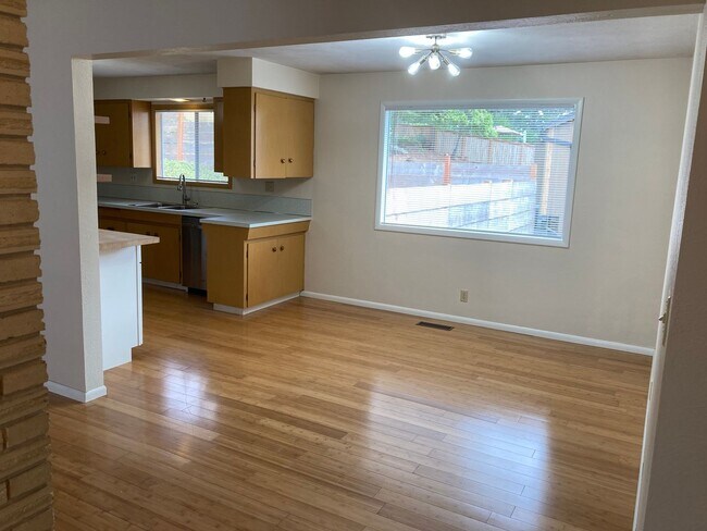 Foto del edificio - Mid-Century Four Bedroom in Candalaria, La...