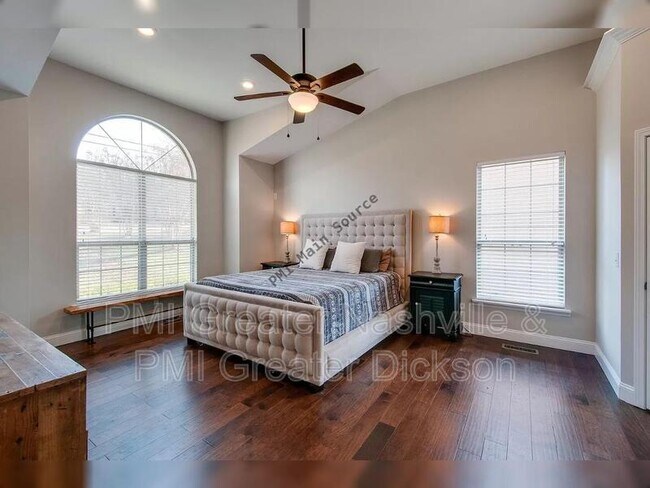 Foto del edificio - 5503 Saddlewood Ln