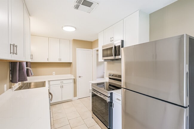 Foto del edificio - 4613 Braeburn Dr