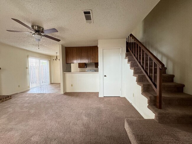 Foto del edificio - 1307 Covey Ln