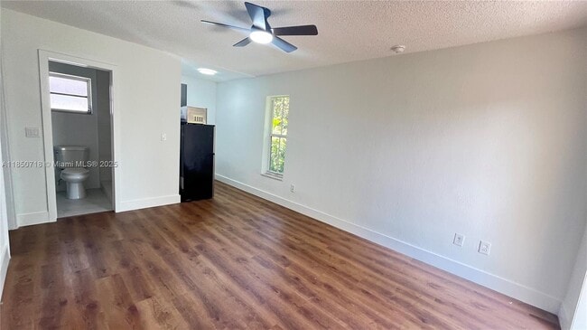 Foto del edificio - 2931 NW 22nd Ct