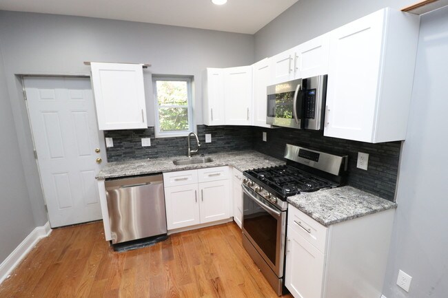 Building Photo - 1508 N Myrtlewood St
