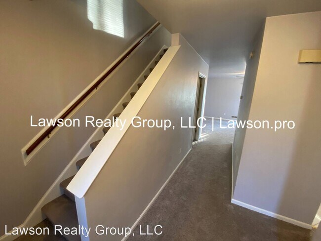 Foto del edificio - 2 br, 3 bath House - 2429 Avenham Ave SW #7