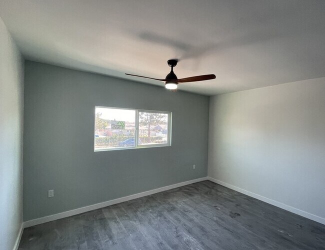 Building Photo - 15301 Prairie Ave