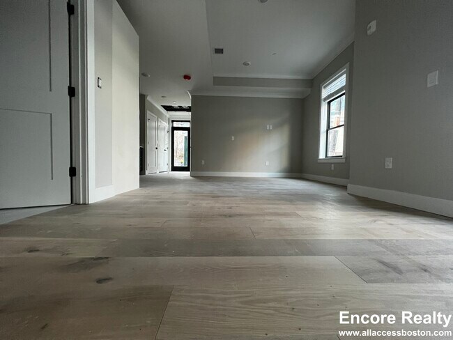 Foto del edificio - 157 Everett St