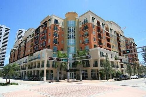 Primary Photo - 600 S Dixie Hwy