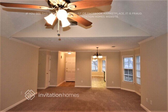 Building Photo - 450 Leigh Kay Dr