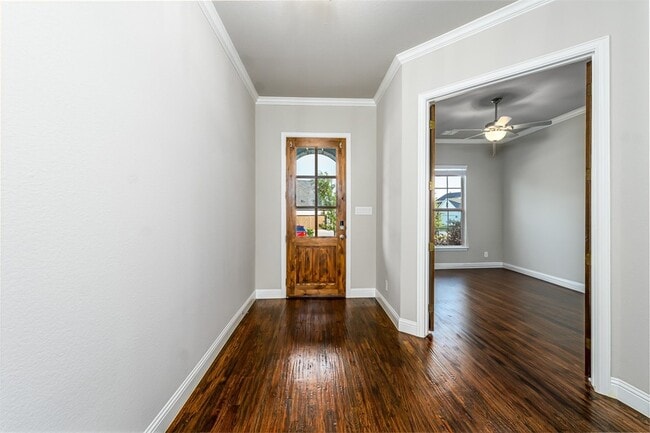 Foto del edificio - 764 Tallgrass Dr