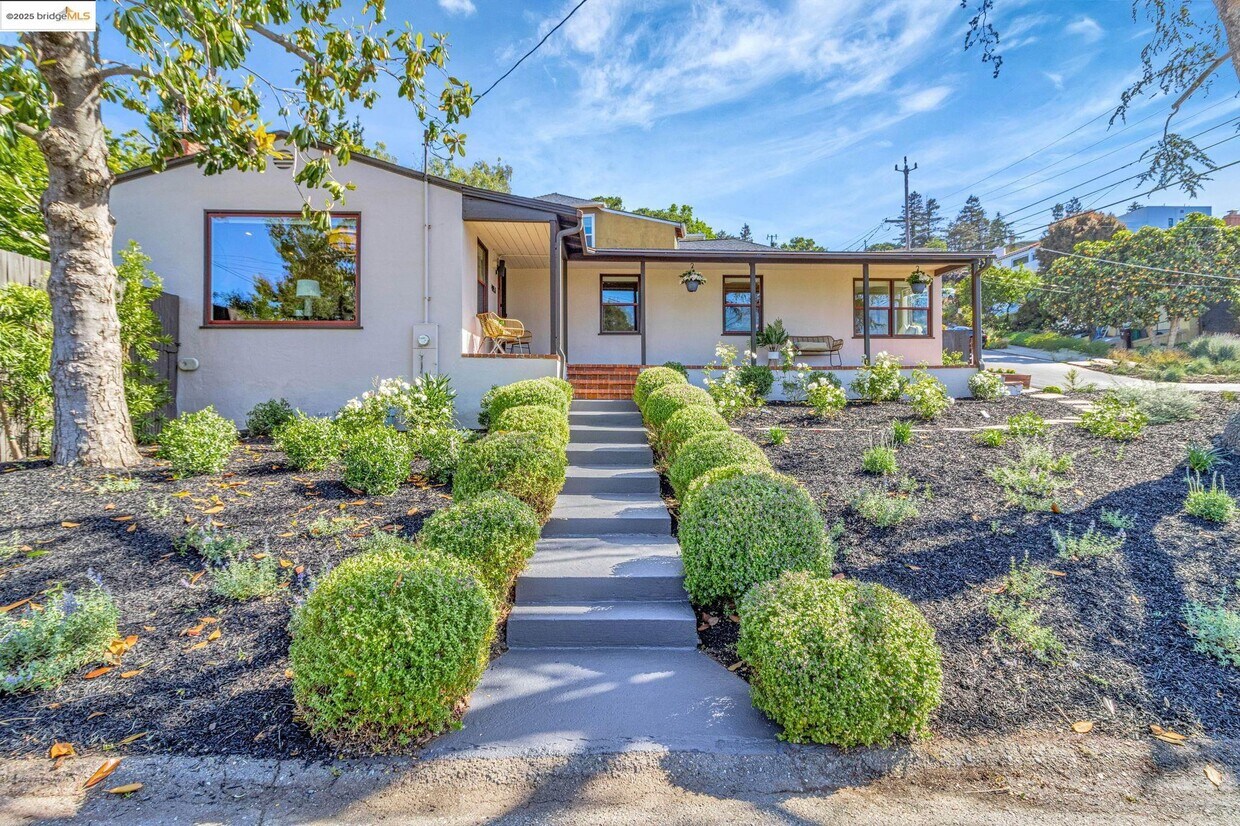 Foto principal - 4053 Huntington St