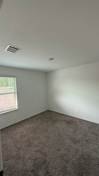 Foto del edificio - 16957 Rich Pines Dr