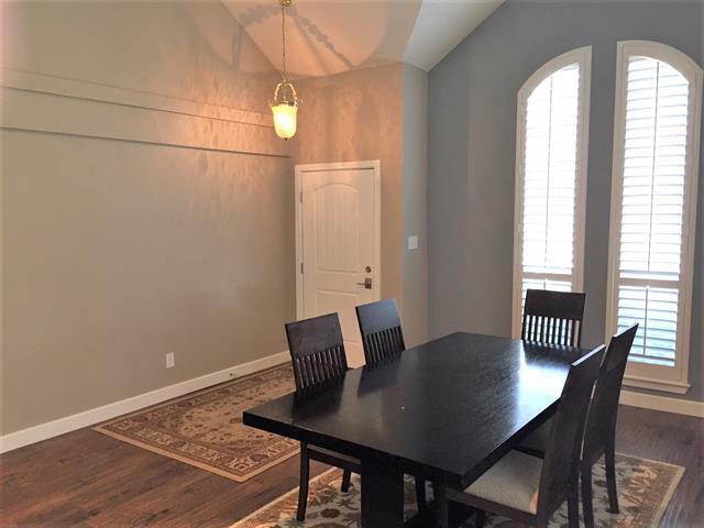 Foto del edificio - 9800 Concord Dr