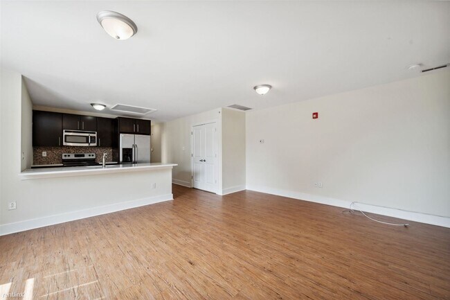 Foto del edificio - 3 br, 3 bath Triplex - 1620 JEFFERSON ST U...