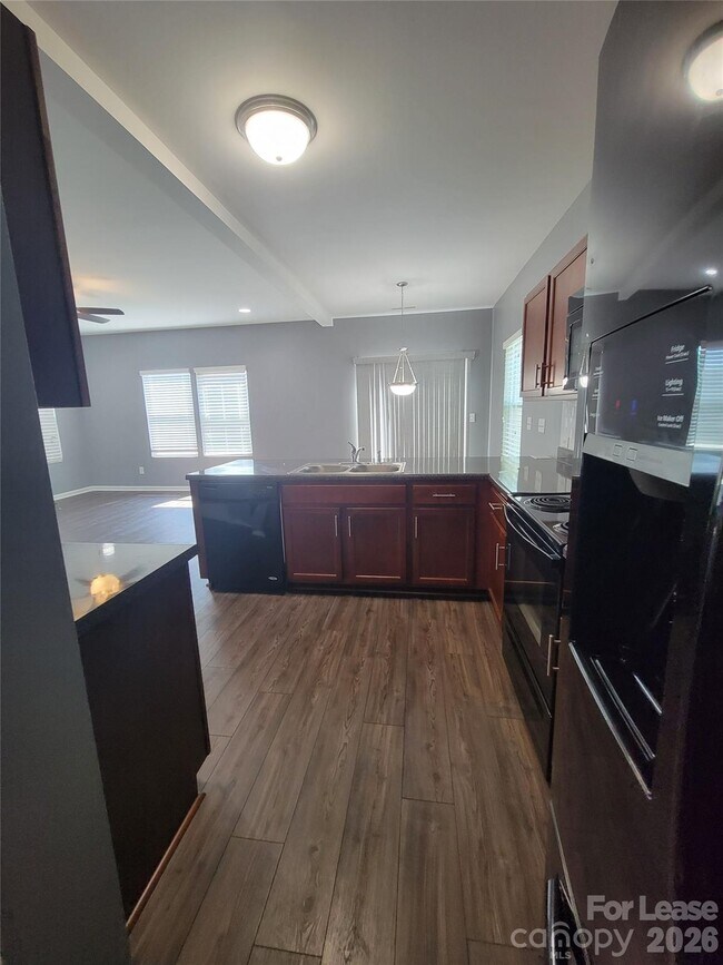 Building Photo - 1349 Haestad Ct