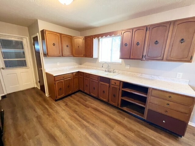 Foto del edificio - 2435 MORNING STAR DRIVE