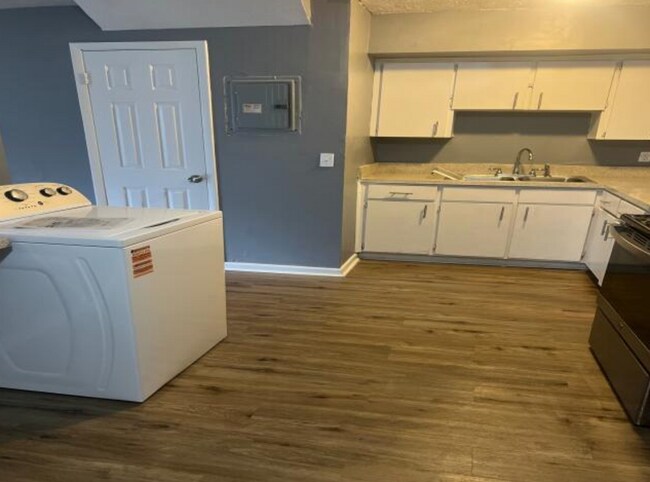 Foto del edificio - 1751 Powhattan St