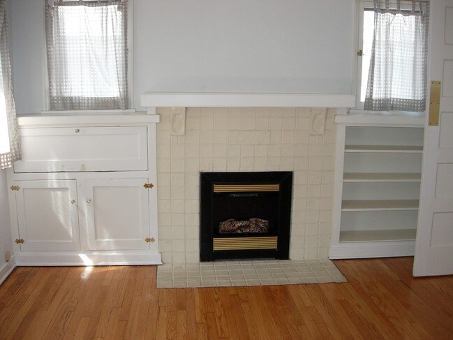 Interior Photo - Catalina Cottages