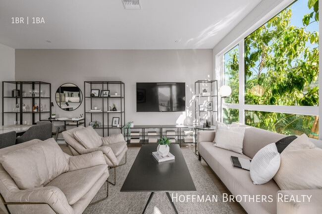 Foto del edificio - 200 N Toluca St